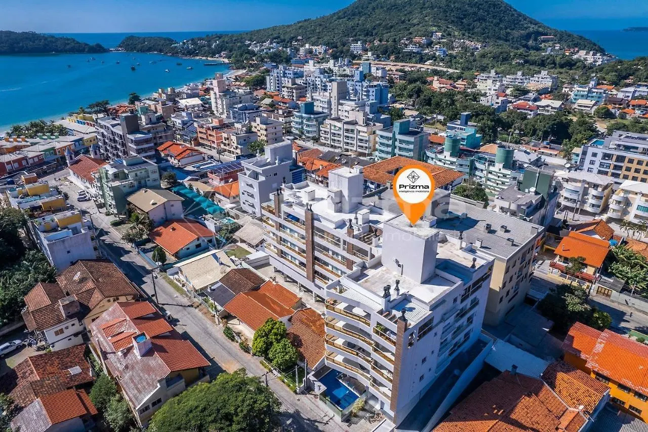 Mario Guilherme - Apto - 303 - Lindo Apartamento Condominio De Alto Padrao Com Piscina E Academia. Bombinhas
