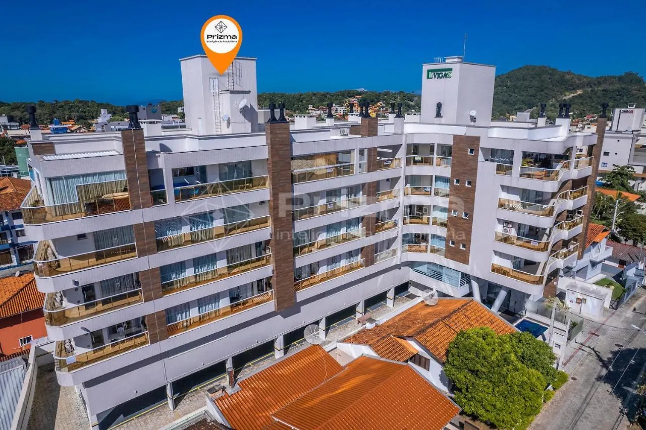 Mario Guilherme - Apto - 303 - Lindo Apartamento Condominio De Alto Padrao Com Piscina E Academia. Bombinhas