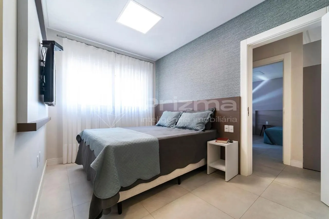 Mario Guilherme - Apto - 303 - Lindo Apartamento Condominio De Alto Padrao Com Piscina E Academia. Bombinhas 0*,